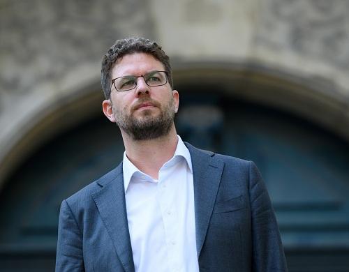 Andreas Kranebitter studierte Soziologie und Politikwissenschaft an der Universität Wien.