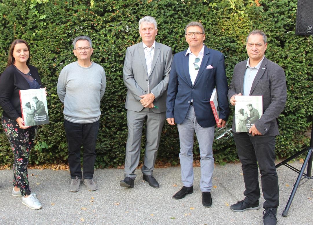 Buchpräsentation: Manuela Horvath, Emmerich Gärtner-Horvath, Herbert Brettl, Christian Klippl, Andreas Sarközi (v.l.).
